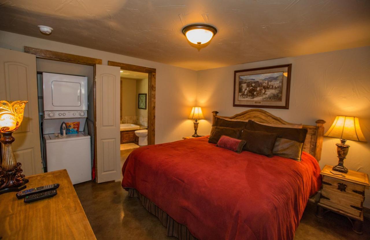 Nrs Event Center & Guest Ranch Hotel Decatur Ngoại thất bức ảnh